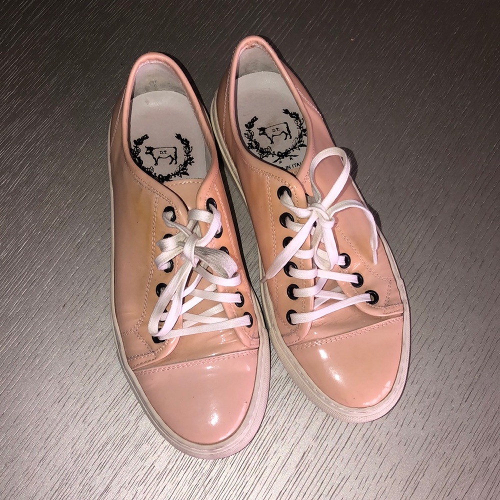 Del Toro pink patent Size 6.5